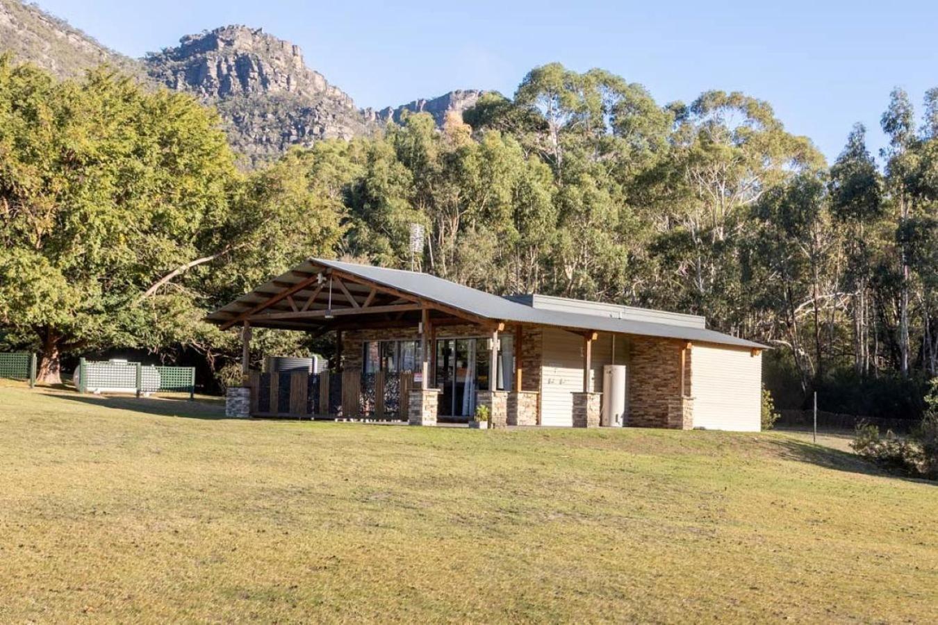 The Grampians Motel Halls Gap Exterior photo